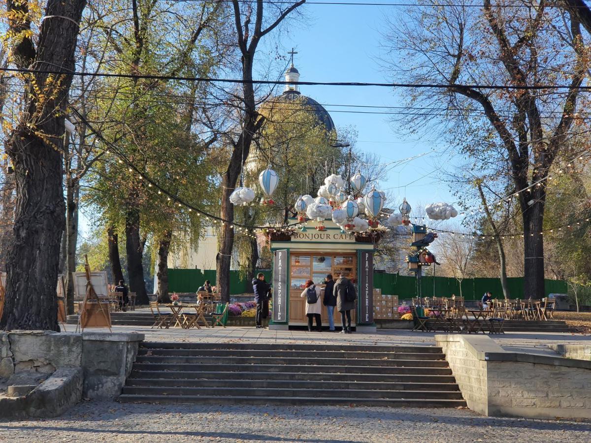 Park & Pedestrian Zone Apartment For4 Chisinau Eksteriør bilde