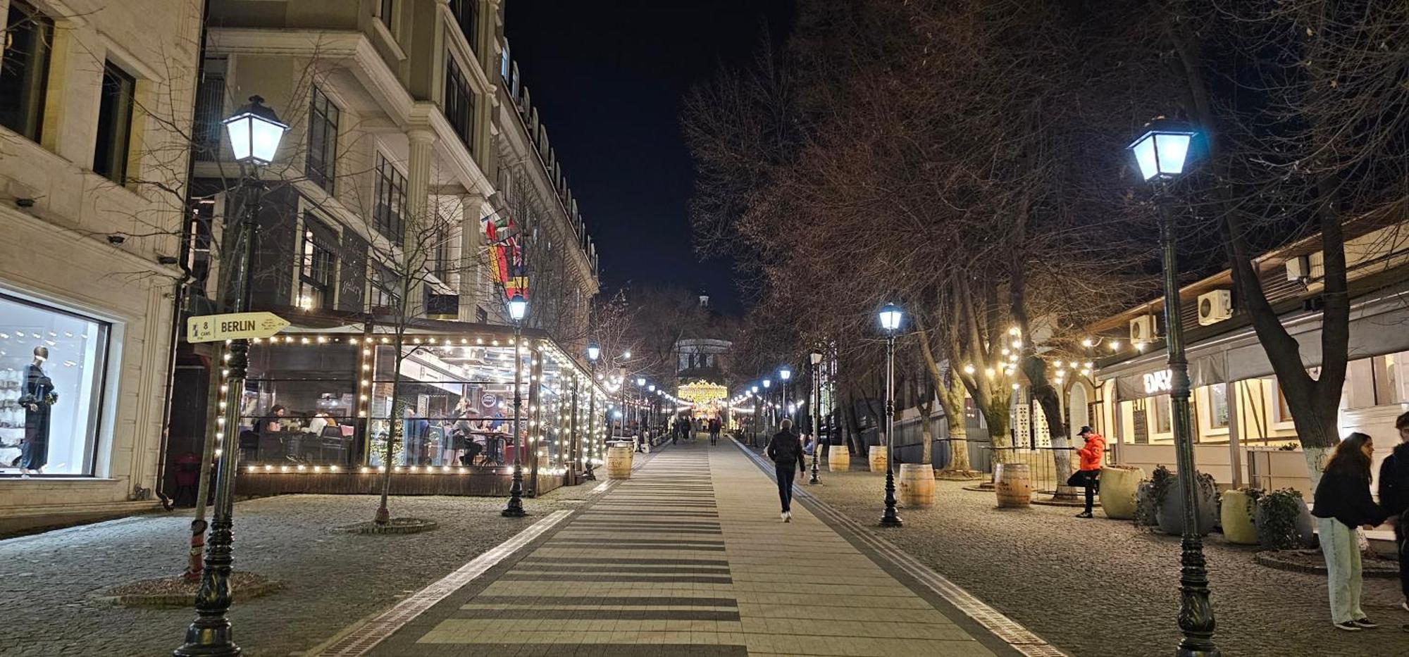 Park & Pedestrian Zone Apartment For4 Chisinau Eksteriør bilde